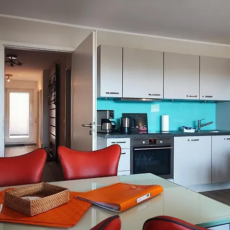 Insider Apartment *